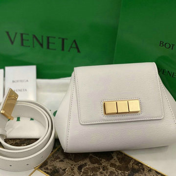 ボッテガヴェネタ BOTTEGAVENETA aj-BOV631117BS  2020年最新入荷 ベルトバッグ ウェストバッグ メンズ レディース ショルダーバッグ 男女兼用 ラムスキン
