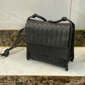 商品名称：ボッテガヴェネタ BOTTEGAVENETA  aj-BOV631463SH 2020年最新入荷 スモール ザ フォールド 斜め掛け ショルダーバッグ レディースかばん ラムスキン
