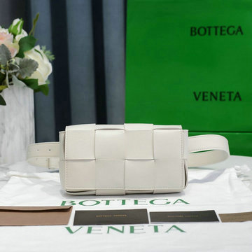 ボッテガヴェネタ BOTTEGAVENETA 025-BOV639367BS 2020年最新入荷 ザ ベルト カセット ウェストバッグ チェストバッグ ショルダーバッグ ラムスキン