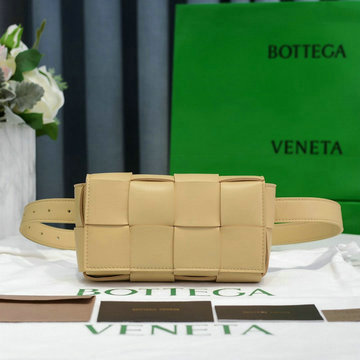 ボッテガヴェネタ BOTTEGAVENETA 025-BOV639367XS 2020年最新入荷 ザ ベルト カセット ウェストバッグ チェストバッグ ショルダーバッグ ラムスキン