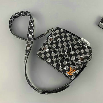 商品名称：ルイヴィトン LOUISVUITTON JS-N50032 2020年最新入荷 メッセンジャーバッグ 斜め掛け ショルダーバッグ メンズかばん ダミエグラフィットキャンパス