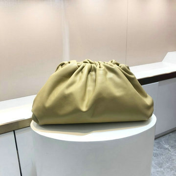 ボッテガヴェネタ BOTTEGAVENETA aj-BOV576227pMH 2020年最新入荷 ミニ ザ ポーチ 斜め掛け ショルダーバッグ レディースかばん カーフレザー