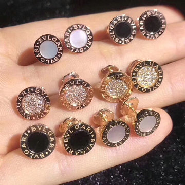 商品名称：ブルガリ BVLGARI CZZ-BVEH19004  2019年最新入荷 シングル イヤリング ピアス アクセサリー オニキス