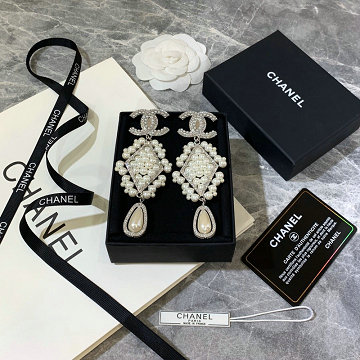 シャネル CHANEL CZZ-CHEH19006  2019年最新入荷 ピアス イヤリング メタル コスチューム パール ストラス アクセサリー ホワイト クリスタル