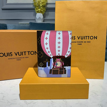 商品名称：ルイヴィトン LOUISVUITTON 057-M64411Q　2020年最新入荷 クーヴェルテュール パスポール NM パスポートケース カードケース ジングル猫 プリント モノグラムキャンパス