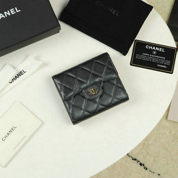 商品名称：シャネル CHANEL JS-CH8228ZK 2019年最新入荷 クラシック スモール フラット ウォレット 三つ折り短財布 キャビアスキン 小銭入れ付き 黒