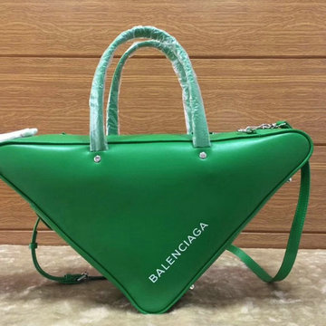 バレンシアガ BALENCIAGA YUN-BA476974G 2020年最新入荷 トライアングル ダッフル スモールサイズ ハンドキャリーバッグ ショルダーバッグ ラムスキン