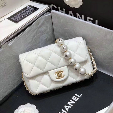 商品名称：シャネル CHANEL 2020年最新入荷 スモール フラップバッグ 斜め掛け ショルダーバッグ レディースかばん ラムスキン コスチューム パール