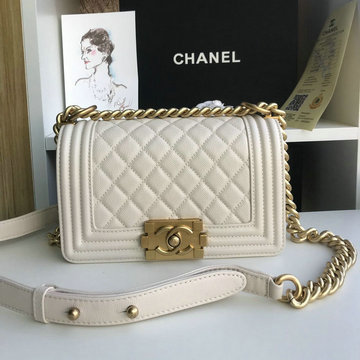 商品名称：シャネル CHANEL JS-CH67085GQJB 2020年最新入荷 BOY スモール ハンドバッグ 斜め掛け ショルダーバッグ フラップバッグ レディース キャビアスキン