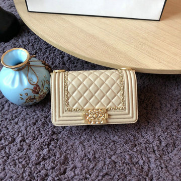 商品名称：シャネル CHANEL JS-CH67085LJX 2020年最新入荷 BOY スモール ハンドバッグ 斜め掛け ショルダーバッグ フラップバッグ レディース ラムスキン