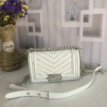 商品名称：シャネル CHANEL JS-CH67085VZY  2020年最新入荷 BOY スモール ハンドバッグ 斜め掛け ショルダーバッグ フラップバッグ レディース ラムスキン