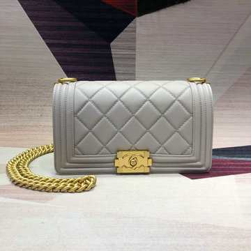 商品名称：シャネル CHANEL JS-CH67086GYJH 2020年最新入荷 BOY スモール ハンドバッグ 斜め掛け ショルダーバッグ フラップバッグ レディース カーフスキン