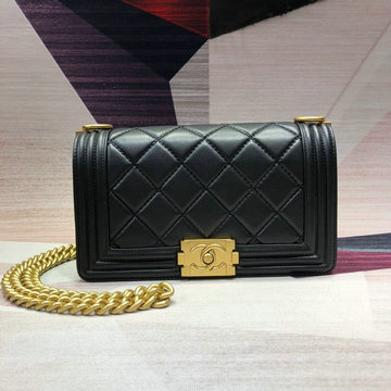 商品名称：シャネル CHANEL JS-CH67086GYJK  2020年最新入荷 BOY スモール ハンドバッグ 斜め掛け ショルダーバッグ フラップバッグ レディース カーフスキン