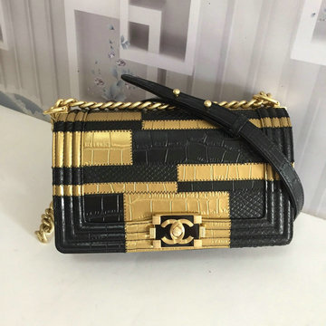 商品名称：シャネル CHANEL JS-CH67086SJ 2020年最新入荷 BOY スモール ハンドバッグ 斜め掛け ショルダーバッグ フラップバッグ レディース カーフスキン