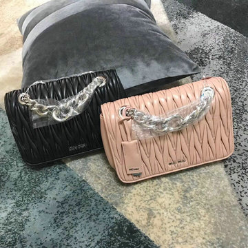 ミュウミュウ MIUMIU 99-MM5BD015  2020年最新入荷 マテラッセ ショルダーバッグ レディースかばん ラムスキン