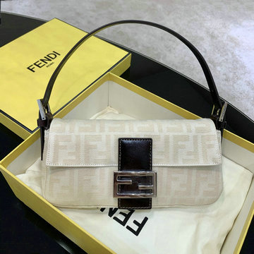 フェンディ FENDI  BXN-FD5057 2020年最新入荷 ショルダーバッグ クラッチバッグ レディースかばん レザー