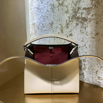 フェンディ FENDI BXN-FD5312XS  2020年最新入荷 ピーカブー エックスライト トートバッグ ハンドバッグ 通勤 カーフレザー