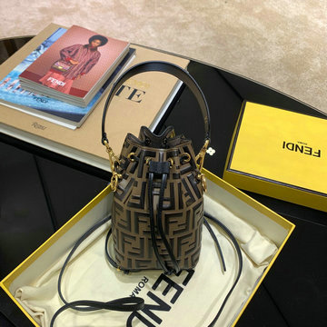 フェンディ FENDI  BXN-FD5377K 2020年最新入荷 モン トレゾール ショルダーバッグ レザー バゲットバッグ