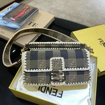 フェンディ FENDI  BXN-FD36525 2020年最新入荷 バゲット トートバッグ 2way ショルダーバッグ クラッチバッグ レディースかばん