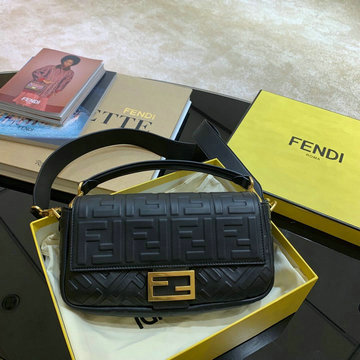 フェンディ FENDI BXN-FD83005BK  2020年最新入荷 バゲット トートバッグ 斜め掛け ショルダーバッグ スモールバッグ レディースかばん