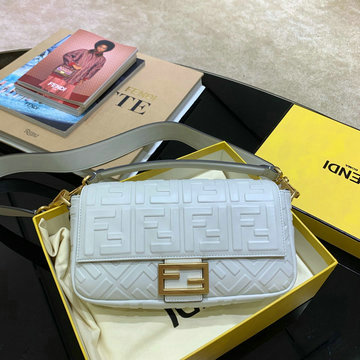 フェンディ FENDI  BXN-FD83005BS 2020年最新入荷 バゲット トートバッグ 斜め掛け ショルダーバッグ スモールバッグ レディースかばん