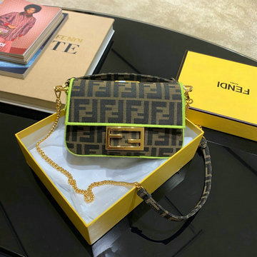 フェンディ FENDI  BXN-FD83318YG 2020年最新入荷 バゲット トートバッグ 斜め掛け ショルダーバッグ スモールバッグ レディースかばん カーフレザー