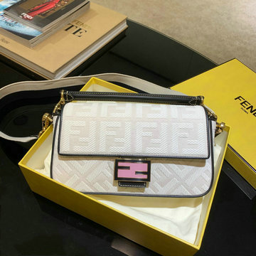 フェンディ FENDI BXN-FD83329B  2020年最新入荷 バゲット ショルダーバッグ クラッチバッグ レザー スモールバッグ レディースかばん