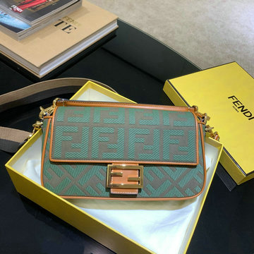 商品名称：フェンディ FENDI BXN-FD83329H  2020年最新入荷 バゲット ショルダーバッグ クラッチバッグ レザー スモールバッグ レディースかばん