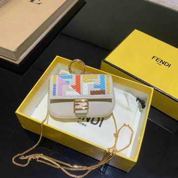 フェンディ FENDI  BXN-FD83332 2020年最新入荷 ナノ バケット チャーム 斜め掛け ショルダーバッグ スモールバッグ