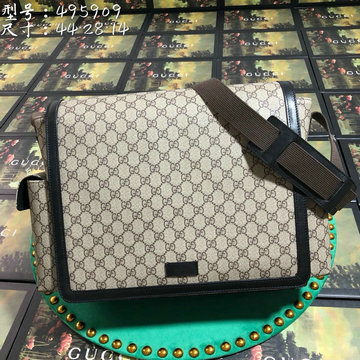 グッチ GUCCI 057-GG495909X 2020年最新入荷 メッセンジャーバッグ 斜め掛け ショルダーバッグ カーフレザー レディースかばん