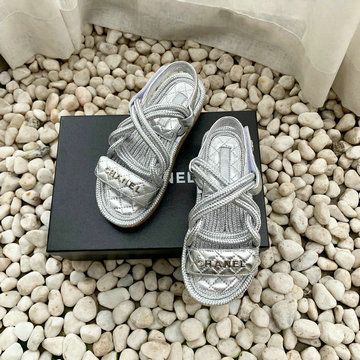 商品名称：シャネル CHANEL 26-CHJ20076 2020年夏最新入荷 サンダル アンクルストラップ ミュール フラットシューズ 厚底 サマーサンダル レディースシューズ レザー