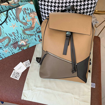 商品名称：ロエベ LOEWE DDB-LE61816PQ 2020年最新入荷 パズル バックパック リュックサック メンズ リュック デイパックバッグ カーフレザー