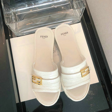 フェンディ FENDI 26-FDJ20015 2020年夏最新入荷 スライドサンダル ミュール フラットシューズ レディースシューズ サマーサンダル スリッパ