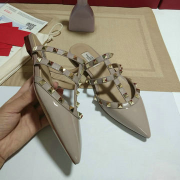 ヴァレンティノ Valentino 26-VTJ20033QL 2020年夏最新入荷 ロックスタッズ パテントレザー ミュール サマーサンダル スリッパ フラットシューズ とんがりトウ
