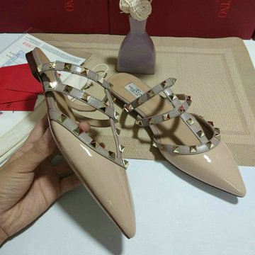 ヴァレンティノ Valentino 2020年夏最新入荷 ロックスタッズ パテントレザー ミュール サマーサンダル スリッパ フラットシューズ とんがりトウ