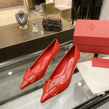 ヴァレンティノ Valentino 26-VTJ20037DJQ  2020年夏最新入荷 Vロゴ パンプス ローヒールシューズ レディースシューズ カーフレザー