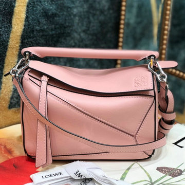 ロエベ LOEWE DDB-LE61838TF 2020年最新入荷 ミニ パズル 斜めがけ ショルダーバッグ ユニセックス ビジネス 出張 通勤 カジュアルバッグ
