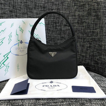 プラダ PRADA DDB-PD1089BK  2020年最新入荷 Re-Edition ホーボーバッグ ショルダーバッグ ナイロン ライアングルロゴ