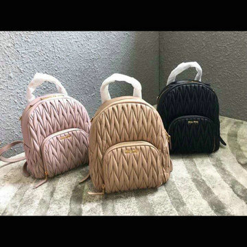 ミュウミュウ MIUMIU 99-MM5BZ022 2020年最新入荷 マテラッセ バックパック レディース リュック リュックサック ディパックバッグ