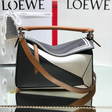 ロエベ LOEWE DDB-LE061609PHB  2020年最新入荷 パズル スモールバッグ 斜めがけ ショルダーバッグ カーフスキン