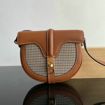 CELINE セリーヌ DDB-CE188013BKF 2020年最新入荷 ブザス 16 セーズ サテンド 斜め掛け ショルダーバッグ レディースかばん ラムスキン