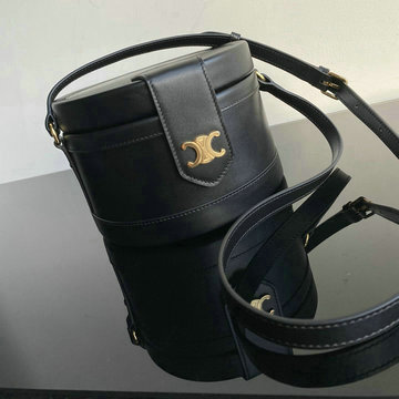 セリーヌ CELINE DDB-CE195192PBK　2020年最新入荷 ミディアム タンブールバッグ 斜め掛け ショルダーバッグ レディースかばん カーフスキン
