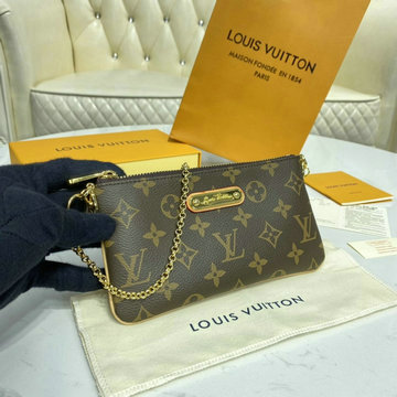 ルイヴィトン LOUISVUITTON 057-M60094　2020年最新入荷 ポシェット アクセサリー ポーチ ショルダーバッグ チェーンウォレット モノグラムキャンパス