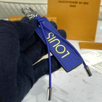 ルイヴィトン LOUISVUITTON 057-MP2553　2020年最新入荷 ポルトクレ LVデュアル キーホルダー キーリング キーケース バッグチャーム エピレザー