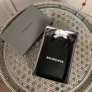バレンシアガ BALENCIAGA YUN-BA5938260BK　2020年最新入荷 ショッピング フォンホルダーバッグ 斜め掛け ショルダバッグ 携帯ケース スマートフォンケース