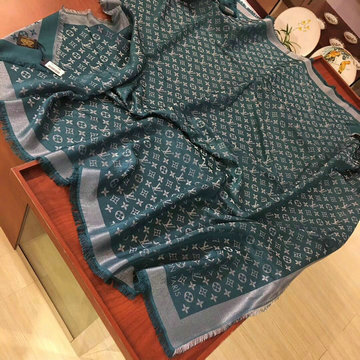 ルイヴィトン LOUISVUITTON AN-WJLV20127YG　2020年最新入荷 ショール モノグラム シャイン マフラー ショール スカーフ カシミヤ
