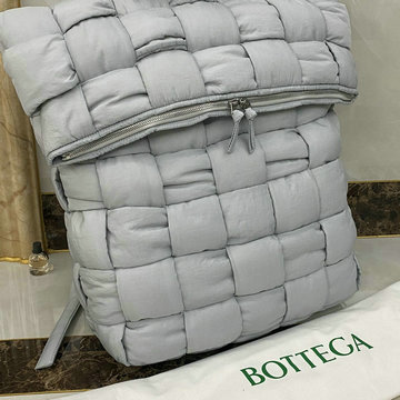 ボッテガヴェネタ BOTTEGAVENETA aj-BOV628955BS　2020年最新入荷 ザ パデッド バックパック メンズ リュックサック リュック ナイロン 大容量