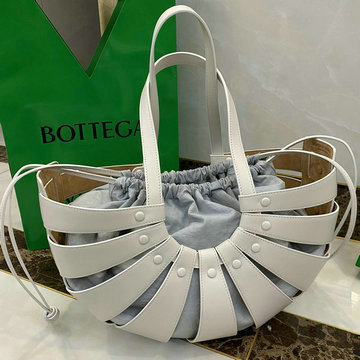 ボッテガヴェネタ BOTTEGAVENETA aj-BOV651577BS　2020年最新入荷 ザ シェル カットアウトショルダーバッグ トートバッグ ハンドバッグ フレンチカーフ