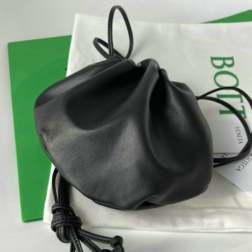 ボッテガヴェネタ BOTTEGAVENETA aj-BOV651905BK　2020年最新入荷 ザ バルブショルダーバッグ ドローストリングバッグ バックパック ナッパーレザー