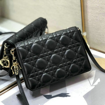 クリスチャンディオール CHRISTIAN DIOR JS-CD2261BK　2020年最新入荷 Lady Dior チェーンウォレット 斜め掛け ショルダーバッグ ポーチ レディースかばん